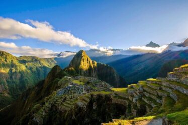 Jaroconca Mountain: Exploring the Hidden Andean Gem